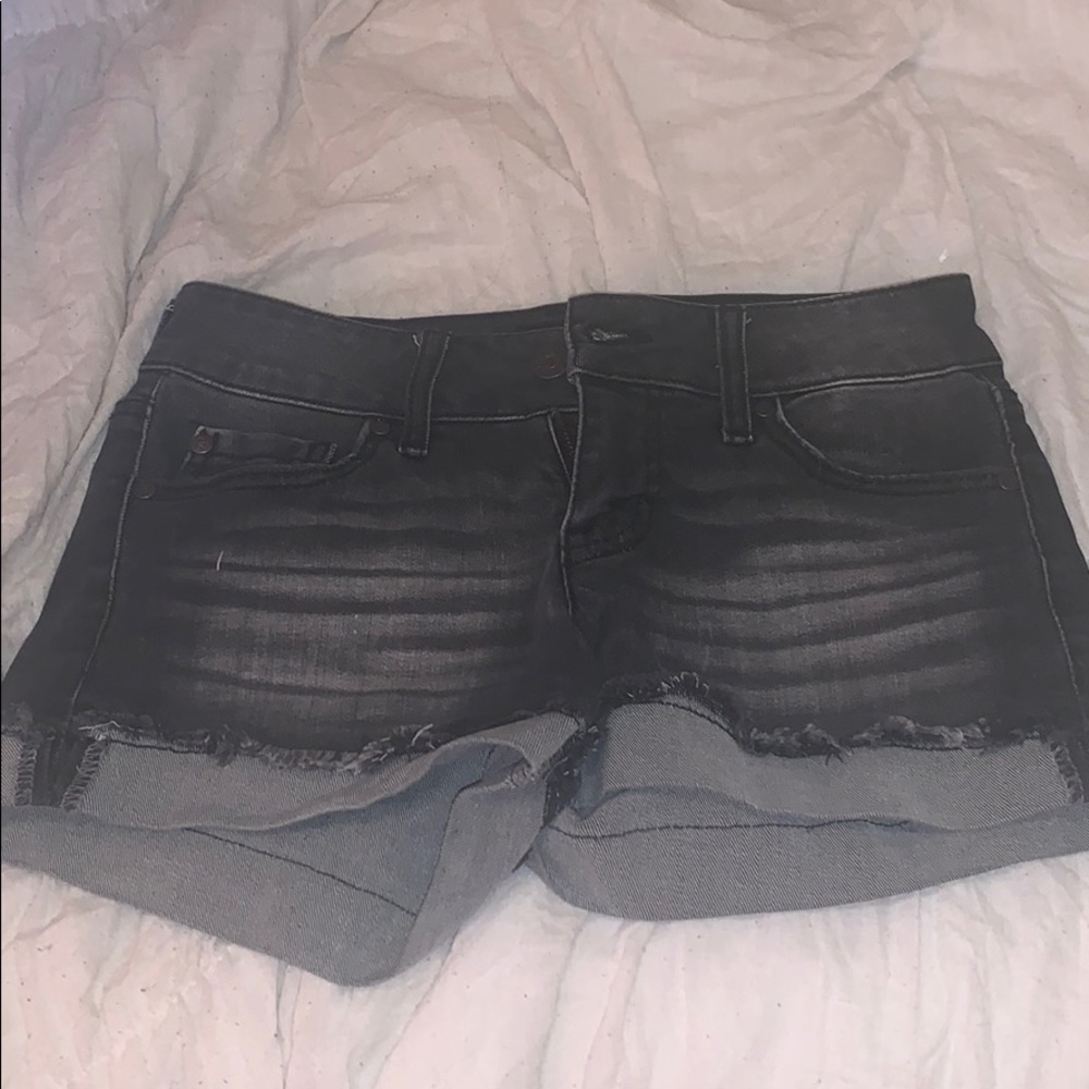black jean shorts • celebrity pink